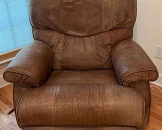 "Spectacular Summer Creek" Graniteville, SC Starts Closing Sat 4/29 8pm. Pickup is Tue 5/2 2-6pm. Click here to see more photos, descriptions, and current bids:&nbsp;https://ctbids.com/estate-sale/21235