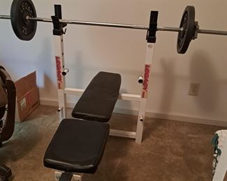 Weight bench