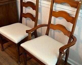 Broyhill dining chairs