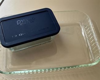 Pyrex bakeware