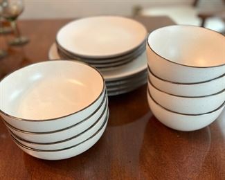 MIkasa stoneware set