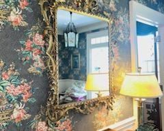 Another extraordinary mirror