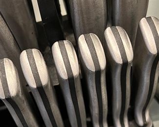 Sabatier Knife Set (15 pc includes Block) 