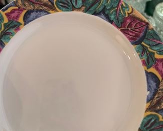 Gabbay Dinnerware