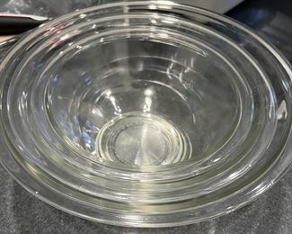 Pyrex Mixing Bowls 3pc