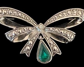 Vintage Avon Brooch