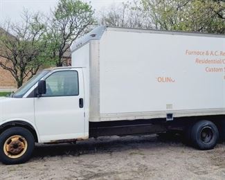 2004 GMC SAVANA BOX TRUCK