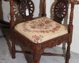 BEAUTIFUL CORNER CHAIR, EARLY 1800'S