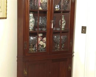 MAHOGANY CORNER CABINET