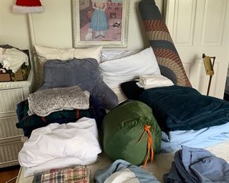 Bedding, Four-Poster Full Bed