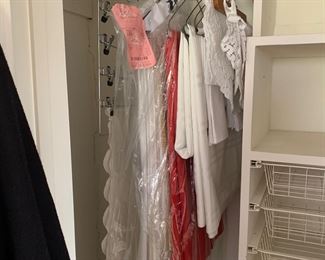 Linens - tablecloths, napkins