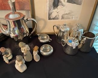 Assorted silverplate items.