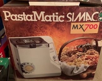 Pasta maker in box