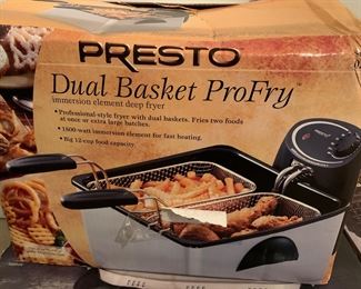 Electric fryer in box