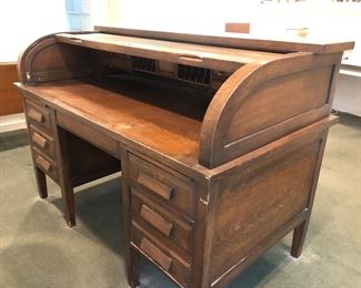 Handsome Derby roll top Desk, Boston Mass with finished back