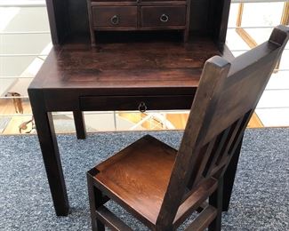 Cute Arts & Crafts style newer artisan made small desk and chair