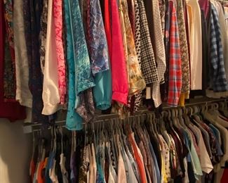 Lots of Women’s Clothing
(Sizes Large-2X)
Very Nice Clothing! Some are NWT!