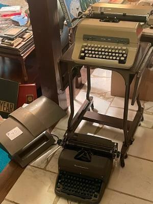 manual typewriters