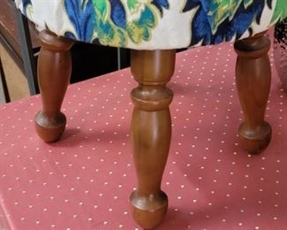 FOOT STOOL
