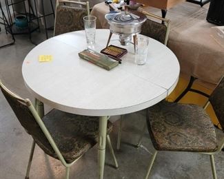 MID CENTURY TABLE, FOUR CHAIRS, & ACCESSORIES