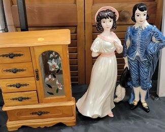 PINKY & BLUE BOY FIGURINES & JEWELRY BOX