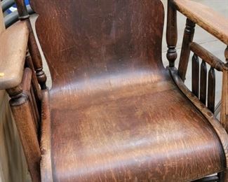 ROCKING CHAIR