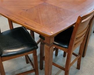 TABLE & FOUR CHAIRS
