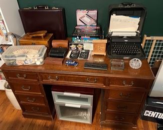 Maddox of James Town N.Y Oak Desk