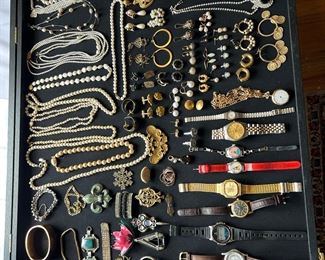 Some 18k gold, 14k gold jewelry. 
Gold-filled Jewelry, Costume Jewelry & Watches