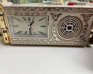 Vintage clock/radio