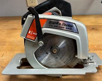 Black & Decker skill saw