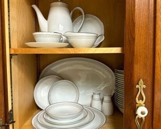Dish set with serving pieces