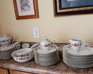 Norwegian Porsgrund china set