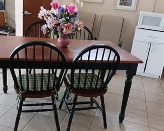 Farmhouse dining table & chairs