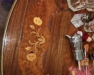 bar/tea cart top detail