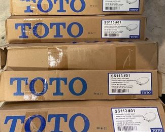 5 Count of TOTO SS113 #01 Soft Close New NIB Toilet Seat Seats