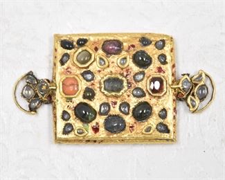 22KT INDIAN ARMLET WITH INSET STONES 