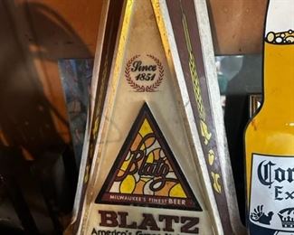 BEER SIGN BLATZ LIGHT UP