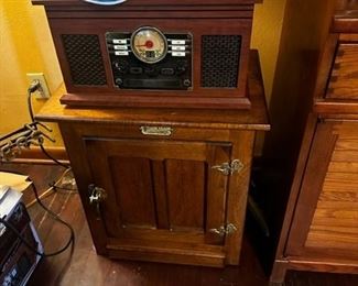 ICE BOX END TABLE