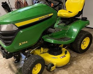 2022 John Deere X354 with only 73 Hours! Purchased from Heritage Tractor in Rogersville.