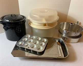 Miscellaneous Kitchen Items With Names Like Rubbermaid Kaiser