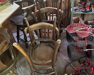 Set of 6 bentwood chairs