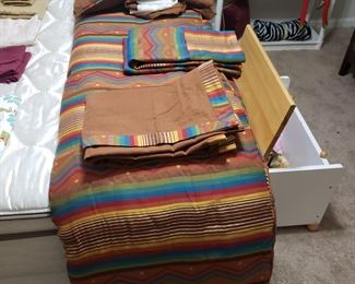 Full size NEW comforter set