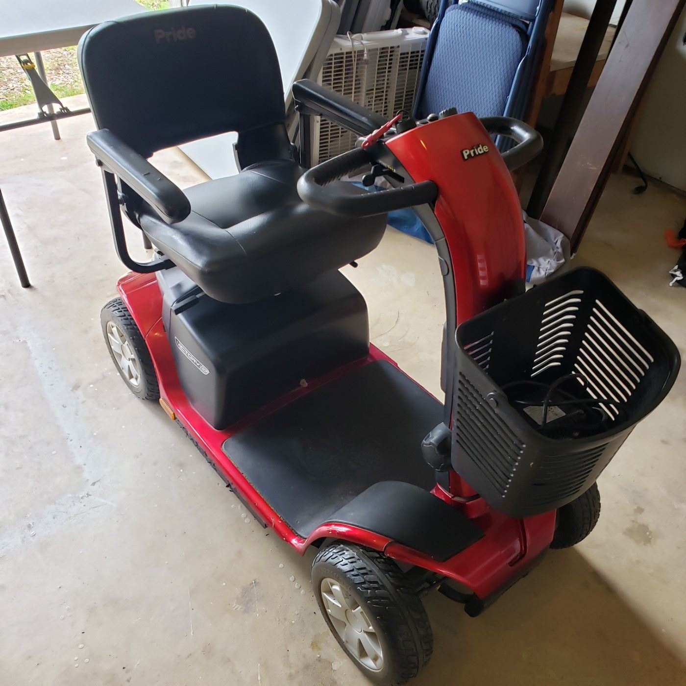 PRIDE MOBILITY  4 wheel SCOOTER W TRAILER