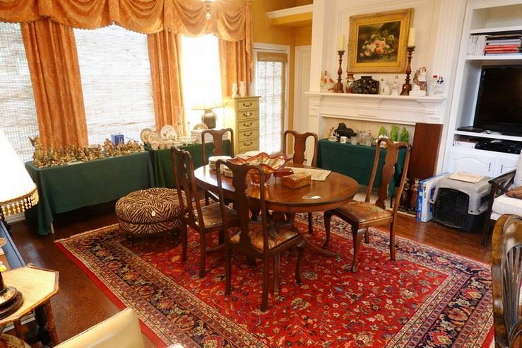 Beautiful dining room set, 9x12 Oriental hand knotted rug, leopard ottoman.
