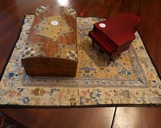 Great antique box, piano
