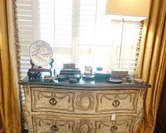 Lovely chest, stands