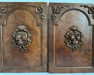 Set Antique Carved Cabinet Doors (2 Pieces)
Lot #: 123