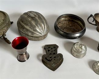 Assorted Antique Serveware, Silverplate (over 20 Pieces)
Lot #: 217