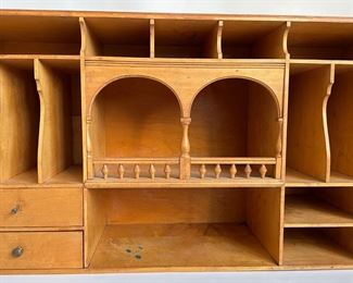 Vintage Wood Storage Box Ready To Hang
Lot #: 32